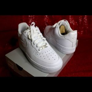 SOLD Women’s Nike Air Force 1 w/ Accessories